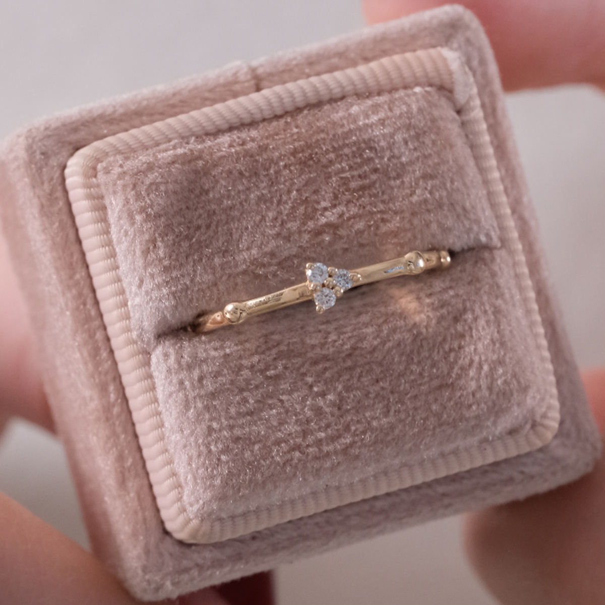 0.05 Karat Le Petite Minimal Yüzük (1)