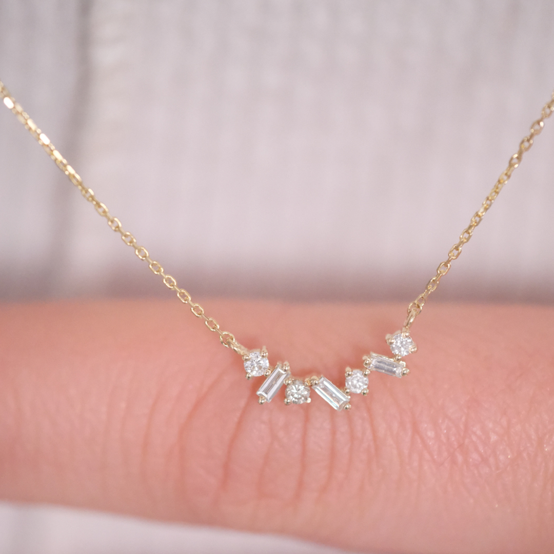 0.14 Karat Pırlanta Minimal Kolye (3)