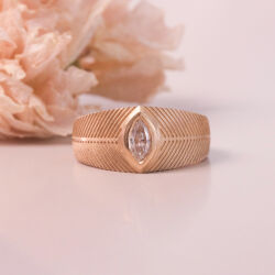 0.20 Karat Markiz Pırlantalı Serçe Parmak Yüzük