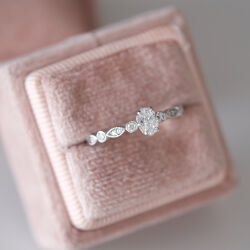 0.28 Karat Keitha Tektaş Pırlanta Yüzük