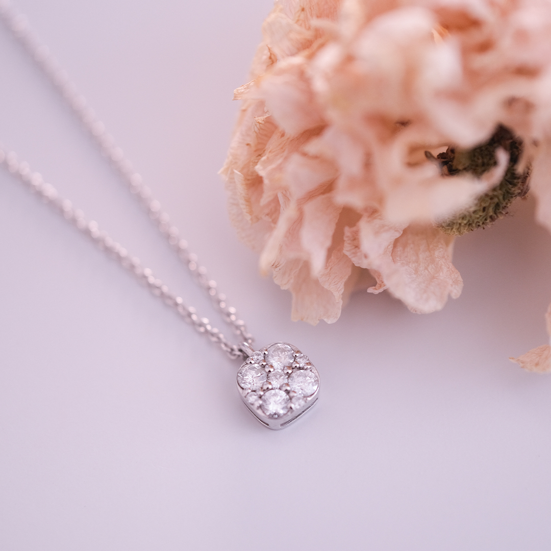 0.29 Karat Minimal Pırlanta Kolye (1)