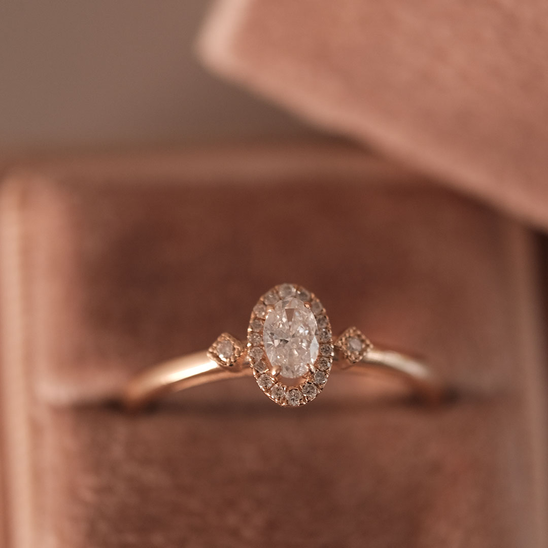 0.30 Karat Heka Oval Tektaş Pırlanta Yüzük (1)