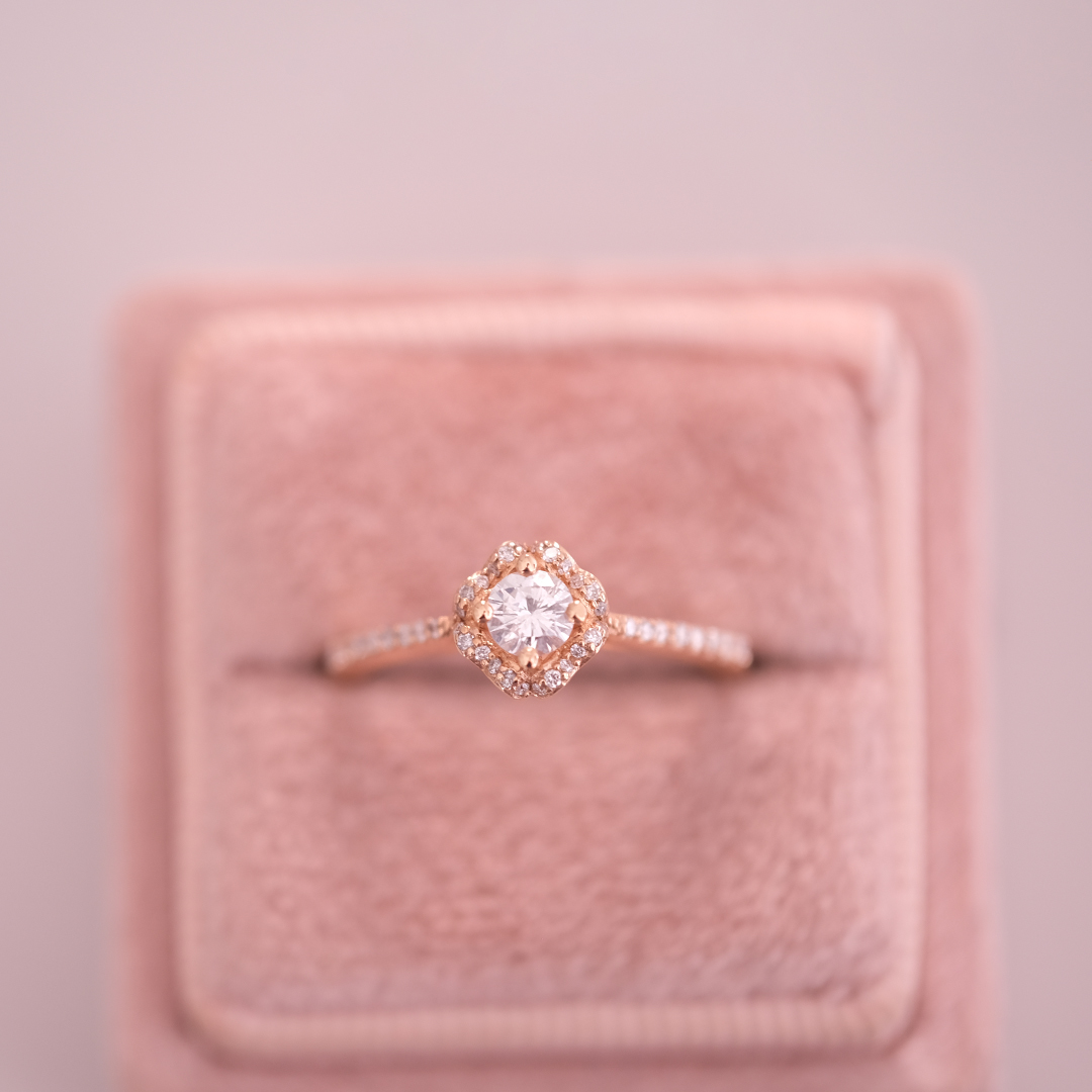 0.40 Karat Charlotte Tektaş Pırlanta Yüzük (1)