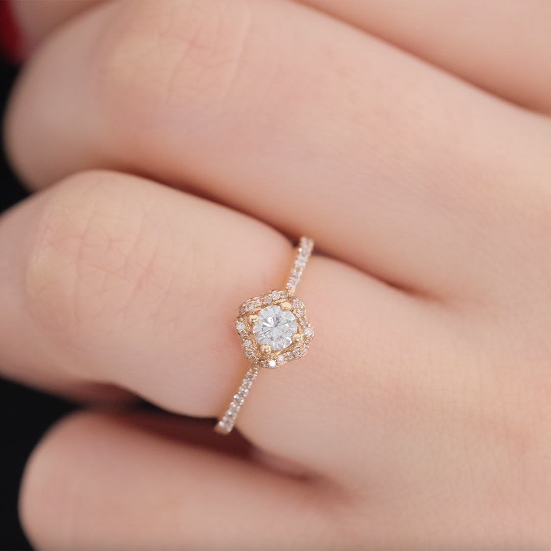 0.40 Karat Charlotte Tektaş Pırlanta Yüzük (2)