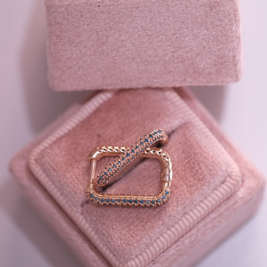 0.46 Karat Mavi Pırlanta Küpe (3)