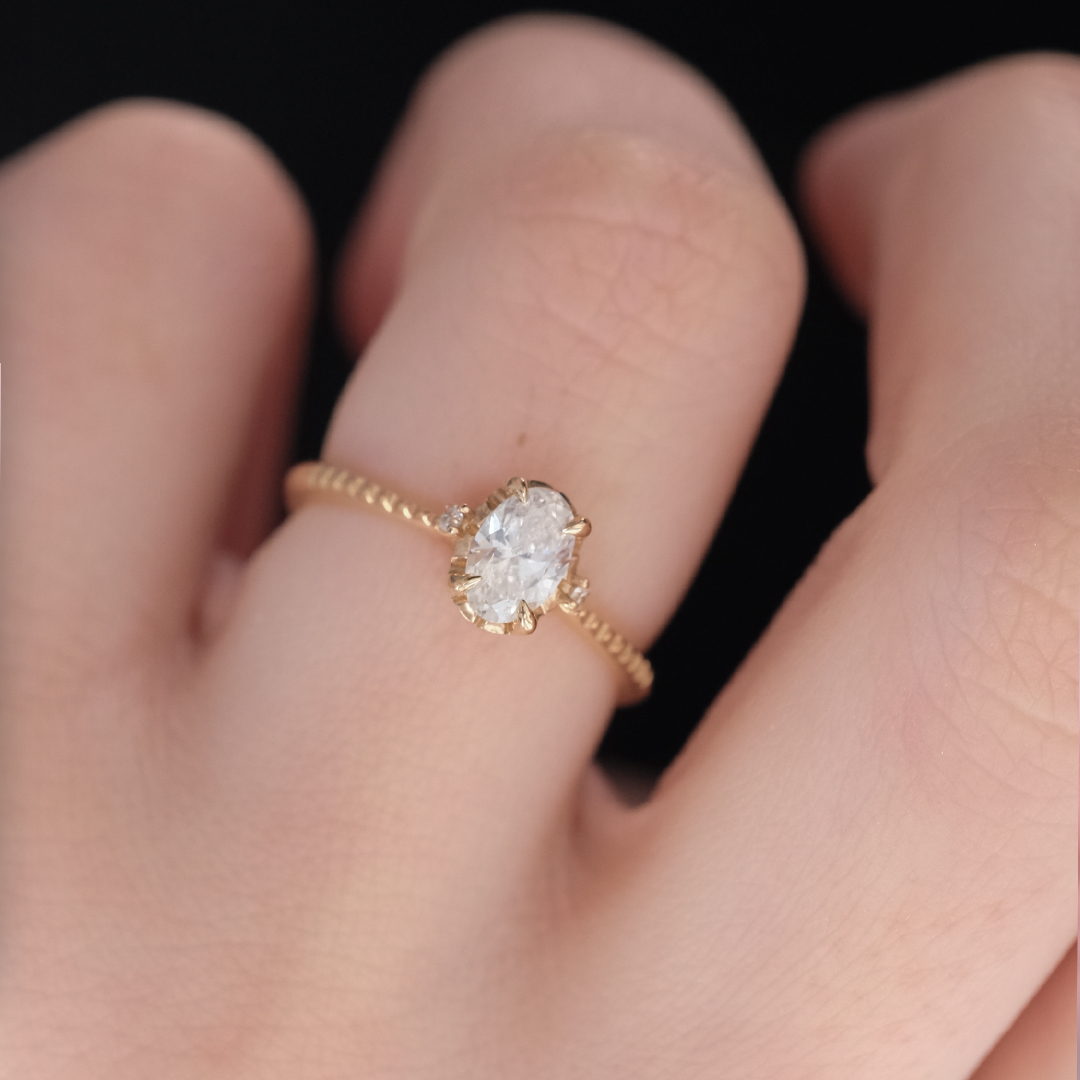 0.50 Karat Lora Oval Tektaş Pırlanta Yüzük (2)