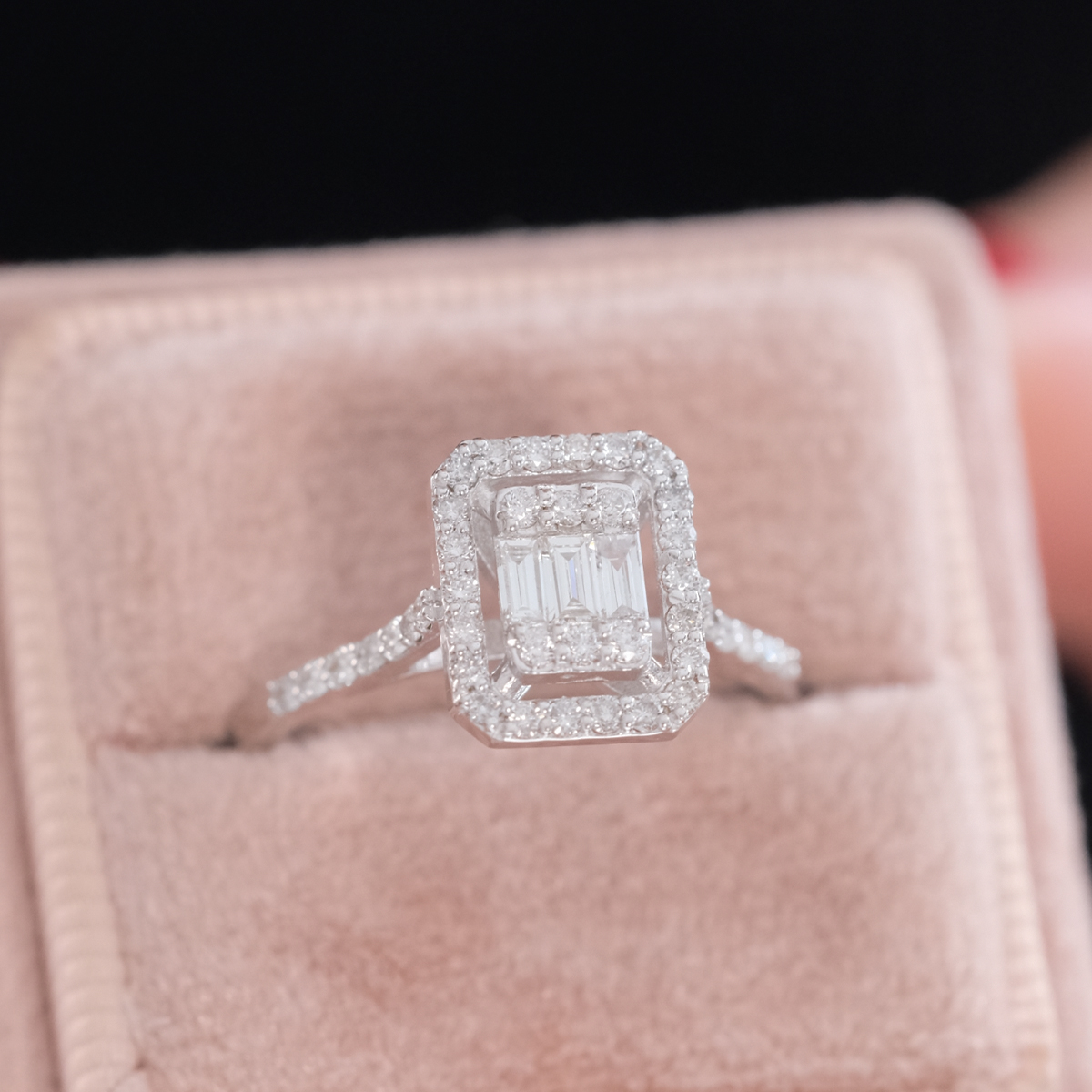 0.60 Karat Baget Pırlanta Tektaş Yüzük (2)