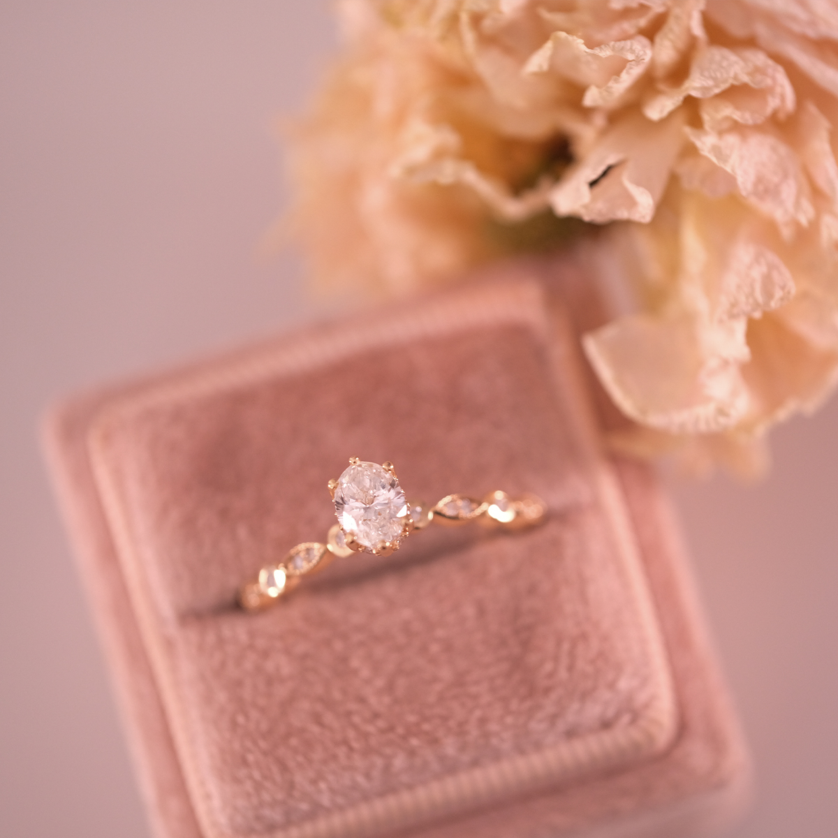 0.60 Karat Khaalesi Tektaş Pırlanta Yüzük (1)