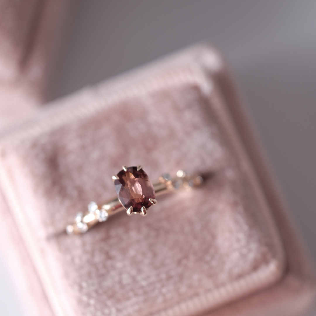 0.76 Karat Hestia Renkli Yüzük (1)