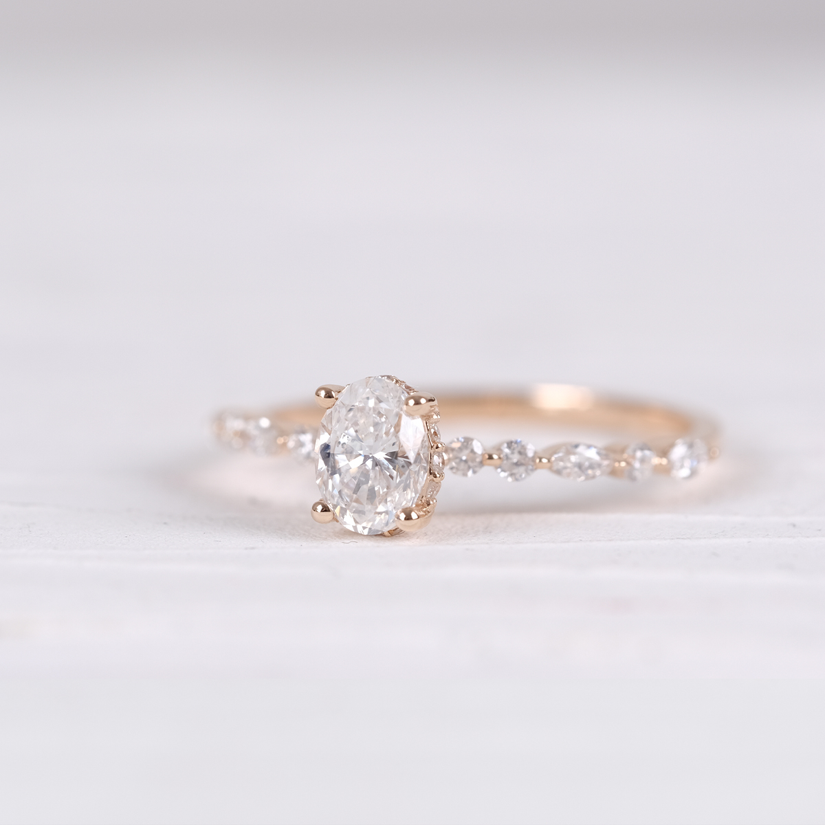 0.80 Karat Sarin Oval Tektaş Pırlanta Yüzük (2)