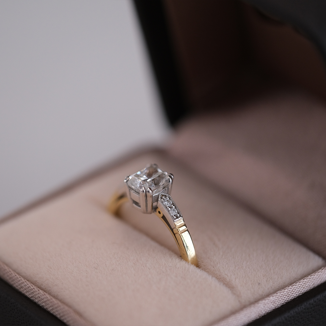 1.05 Karat Cushion Tektaş Pırlanta Yüzük (3)