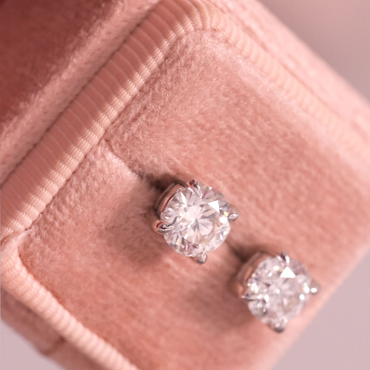 2.00 Karat Tektaş Pırlanta Küpe (2)